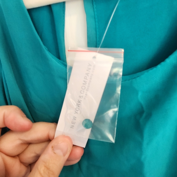 New York & Co Womens Teal Sleeveless Blouse Size L BNWT - Picture 6 of 6